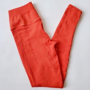 NUX ONE BY ONE POPPY LEGGINGS